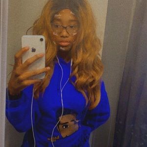 Meet your Posher, Nia